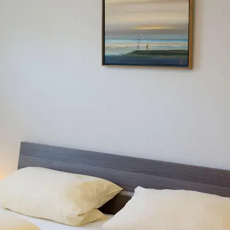 Ferienwohnung-zeppelinstek Apartment *
